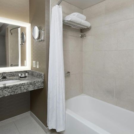 Sheraton Pittsburgh Airport Hotel Coraopolis Kültér fotó