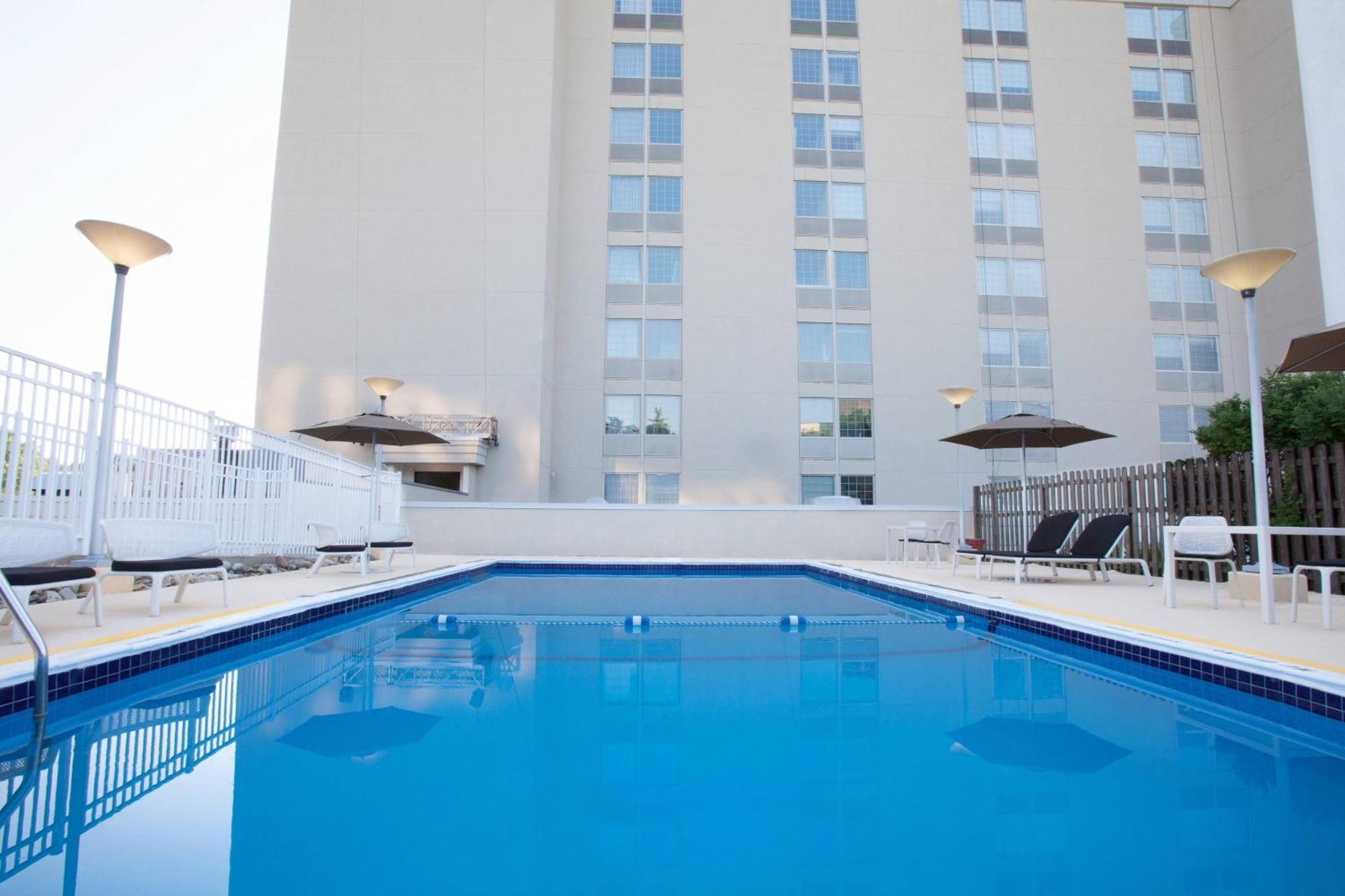 Sheraton Pittsburgh Airport Hotel Coraopolis Kültér fotó
