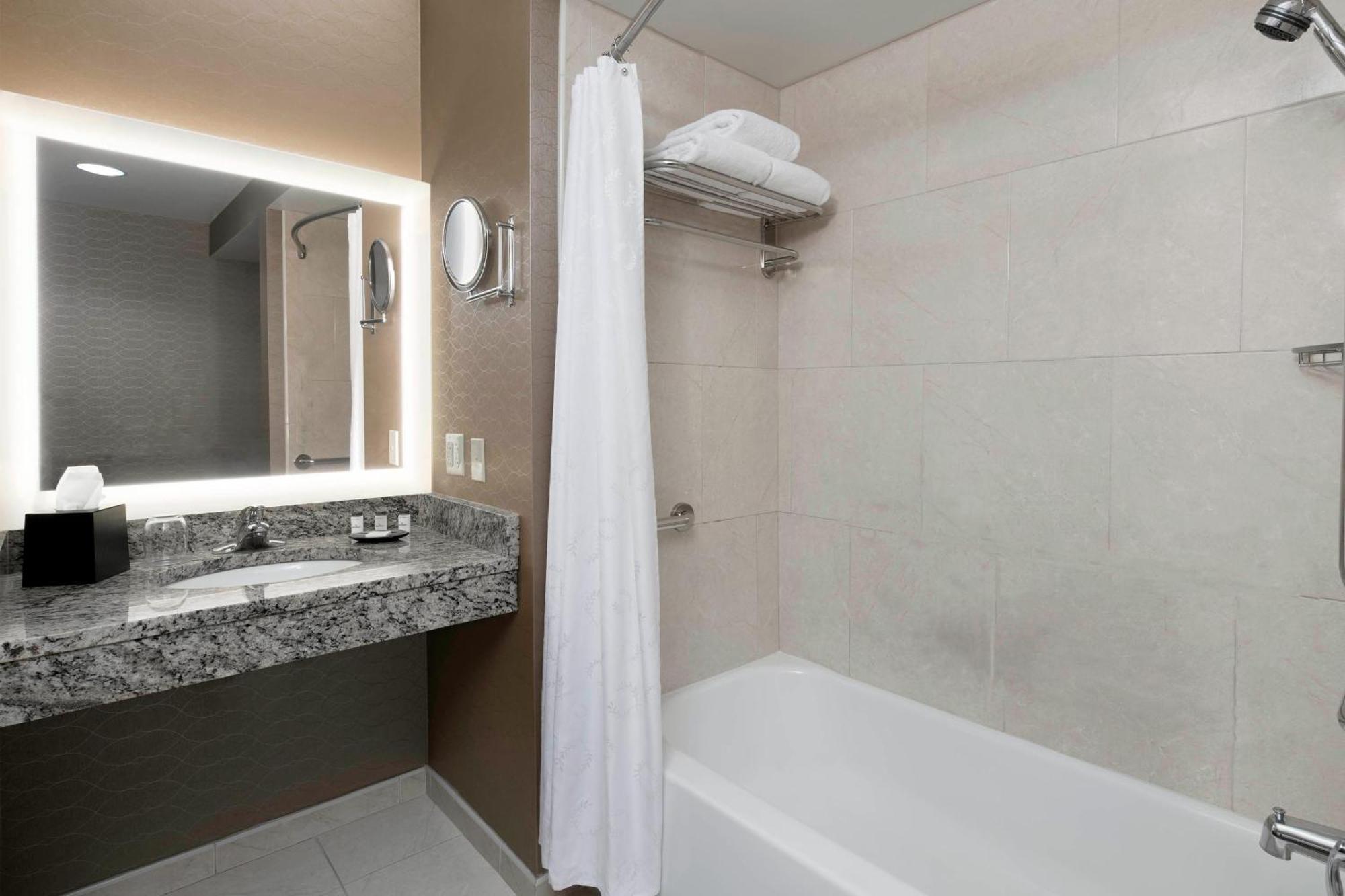 Sheraton Pittsburgh Airport Hotel Coraopolis Kültér fotó